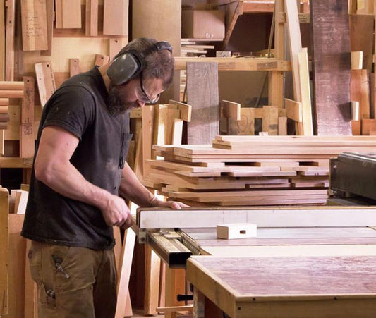 5 of the Best Oil Finishes for Wood Furniture