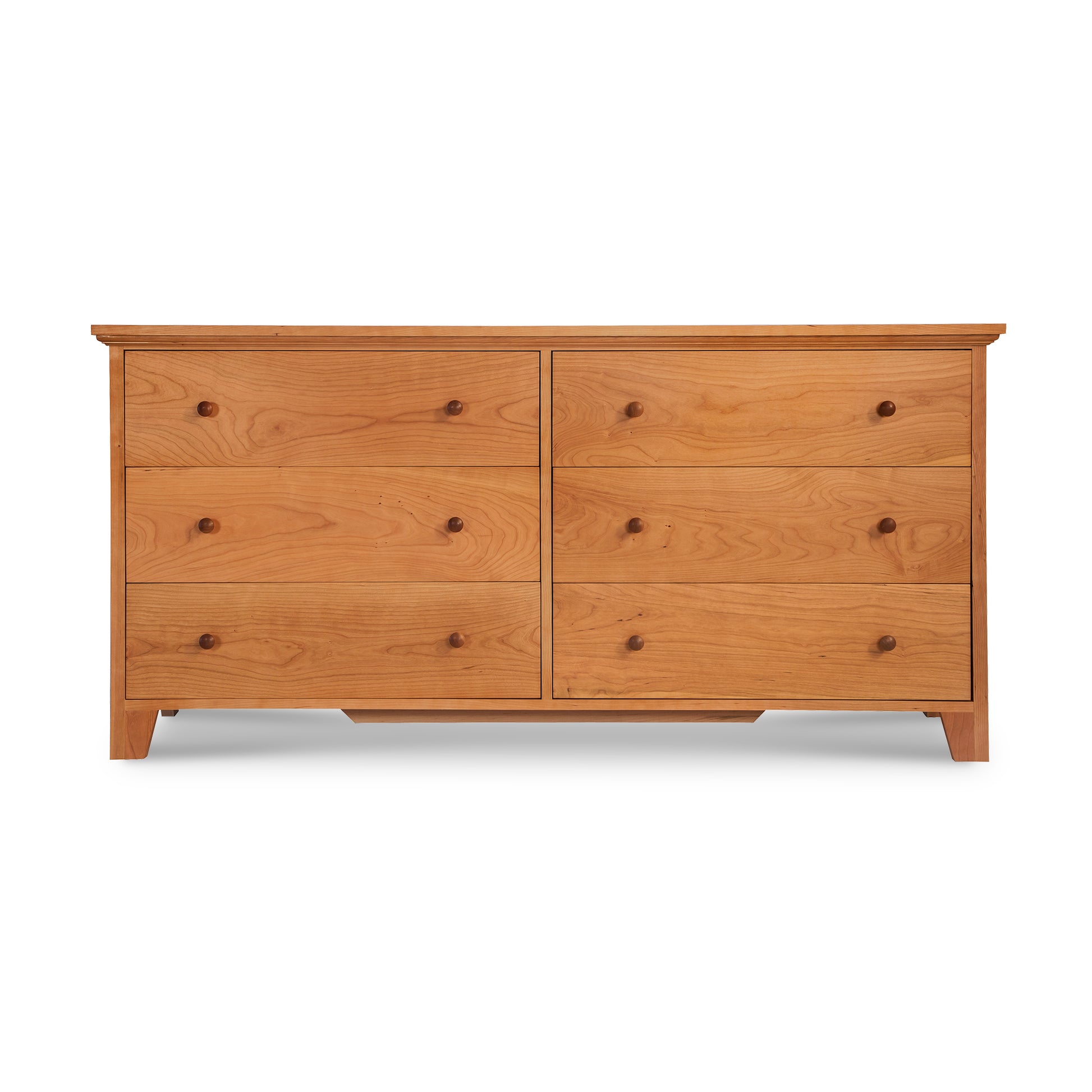 Lyndon Furniture American Country 6-Drawer Dresser, crafted in solid wood featuring round knobs and dovetail joints with sustainably sourced materials.