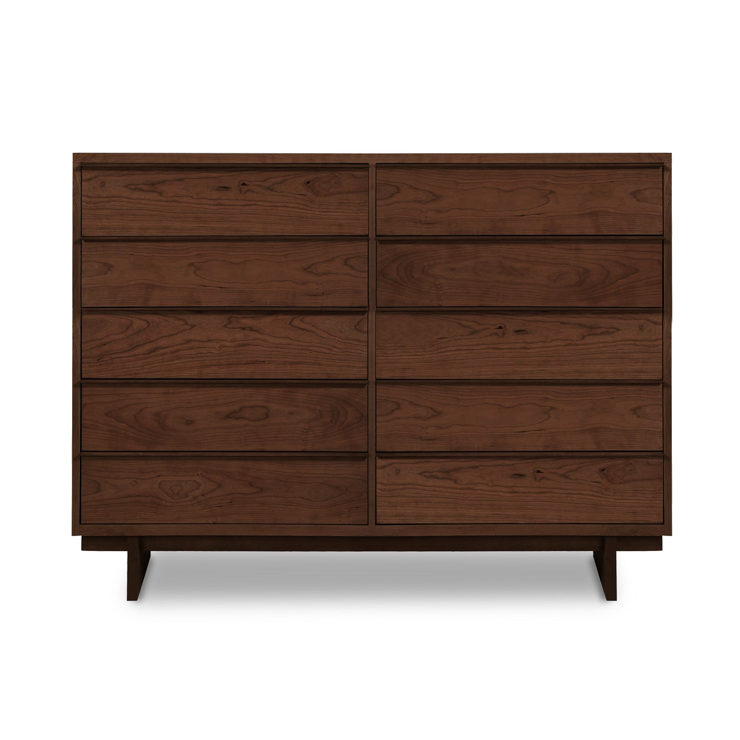 A Vermont Furniture Designs Kipling 10-Drawer Dresser on a plain background.