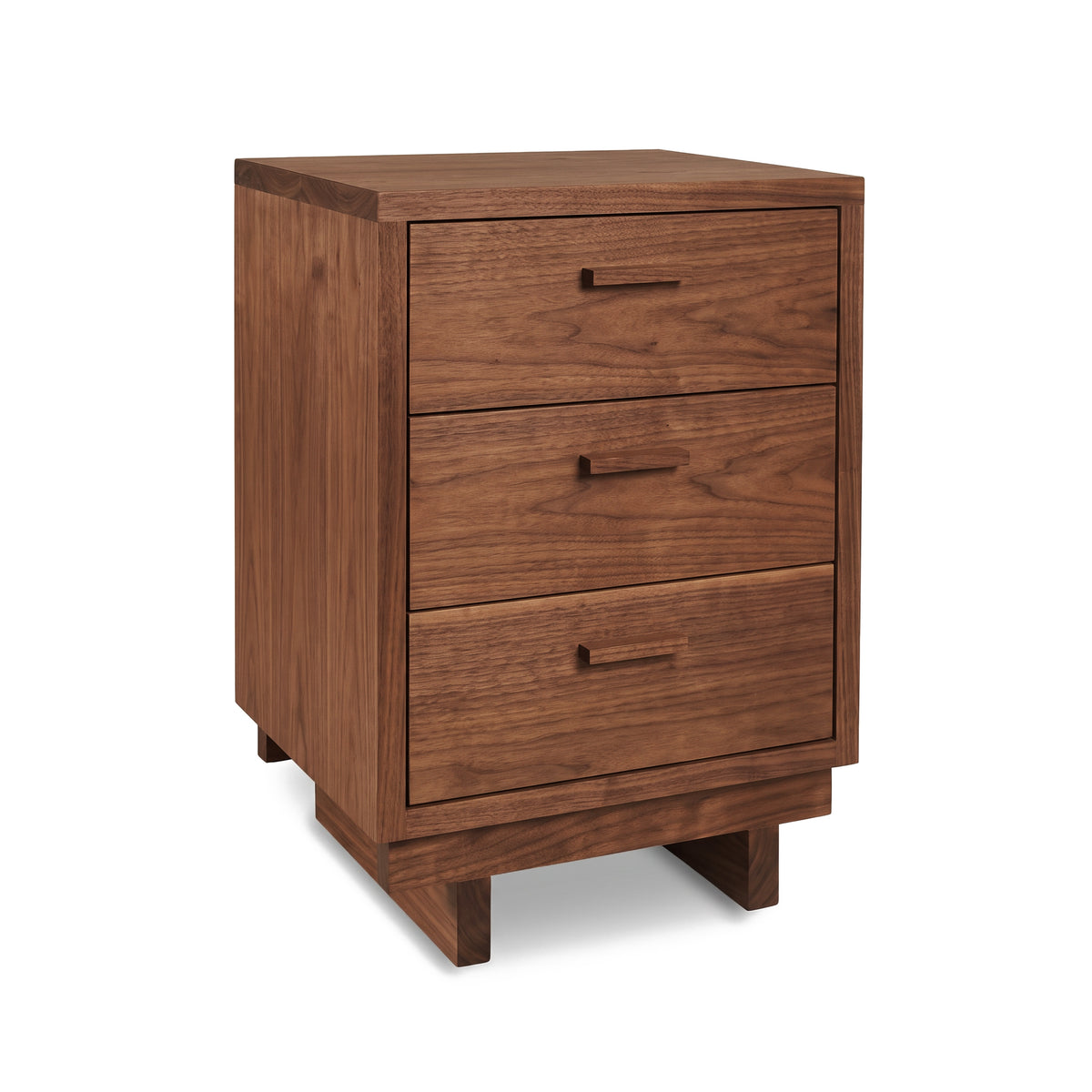 Vermont Furniture Designs Loft 3-Drawer Nightstand made of solid wood with rectangular handles, highlighting its modern craftsmanship.