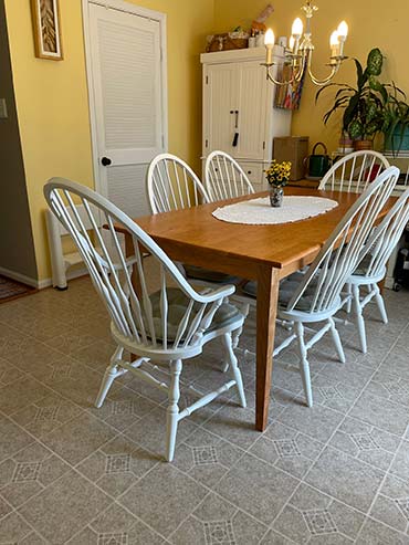 Classic Shaker Dining Table in Cherry Wood