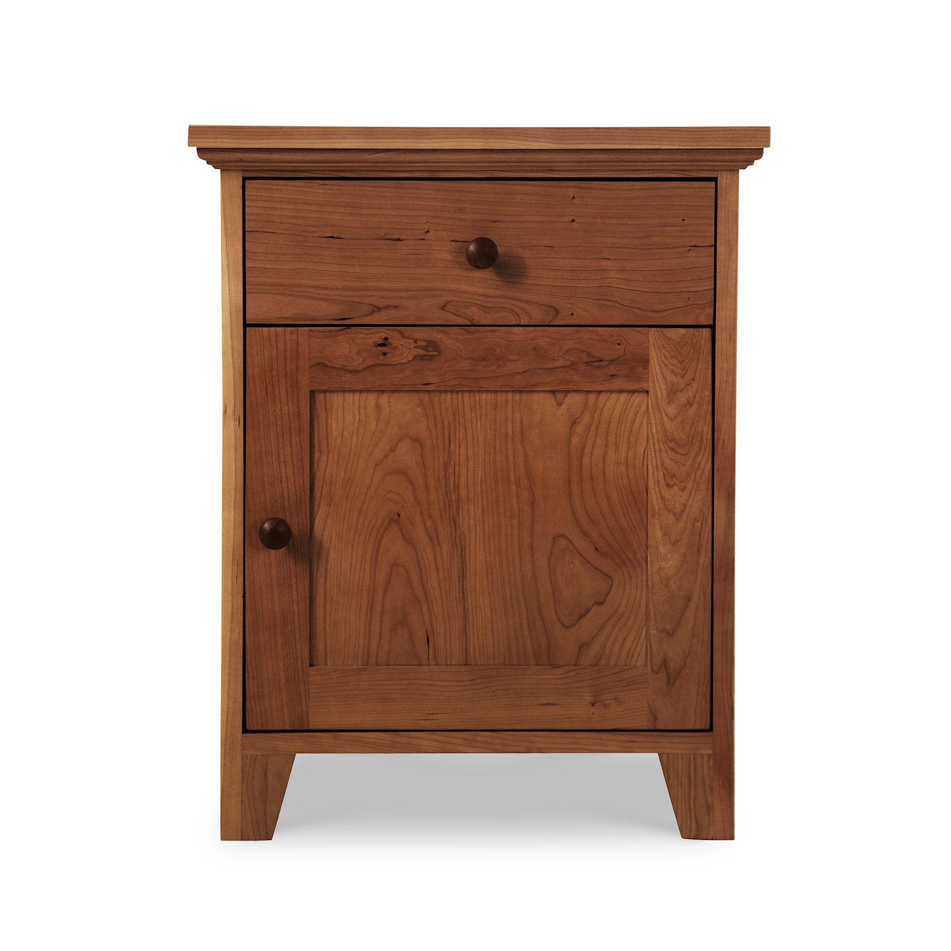 Lyndon American Country Nightstand with natural finish, single drawer, and cabinet door for optimal bedside storage.