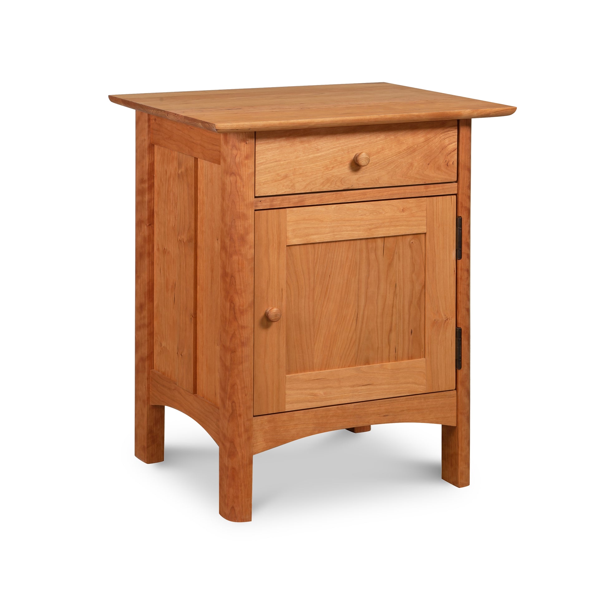 Vermont Furniture Designs Heartwood Shaker 1-Drawer Nightstand with Door, crafted from solid wood with an eco-friendly oil finish, featuring a single drawer and a cabinet door on a white background.