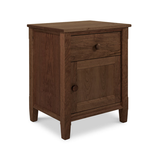 files/Vermont-Shaker-1-Drawer-1-Door-Nightstand_Natural_Walnut.jpg