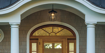Outdoor Chandeliers & Pendants